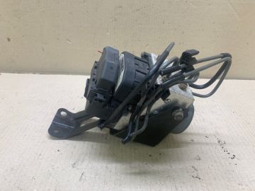 Блок ABS TOYOTA CAMRY 30 02-06
