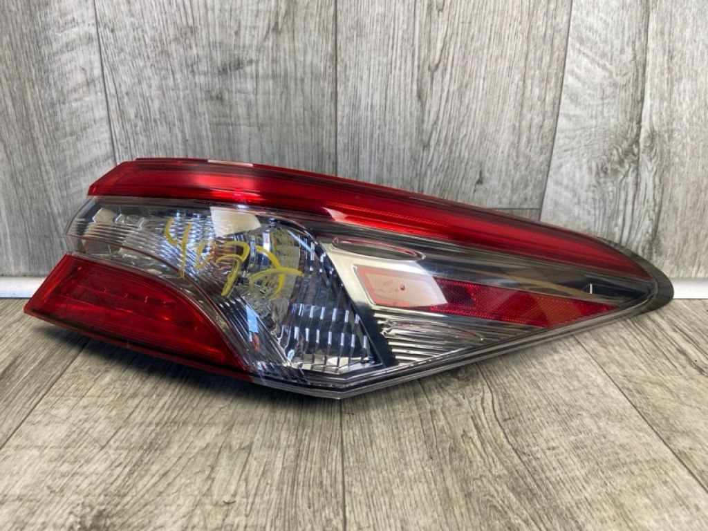 8155006840 | Фонарь наружный прав. TOYOTA CAMRY 70 17- - Фото 5