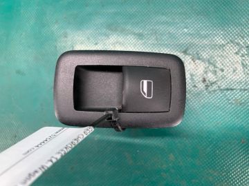 Кнопка стеклоподъемника задн. лев. JEEP CHEROKEE 14-