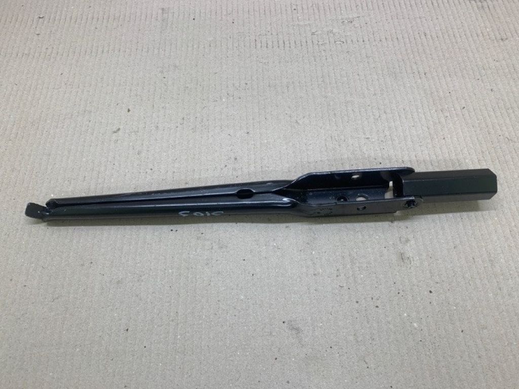 GS3L-69-671A | Ручка домкрата MAZDA 6 GH 07-12 - Фото 3