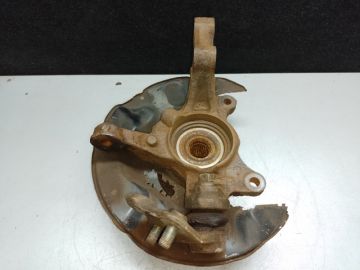 Кулак поворотний передн. лів. TOYOTA MATRIX 02-08