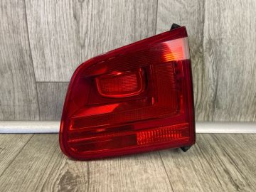 Ліхтар внутрішній прав. VOLKSWAGEN TIGUAN 08-17