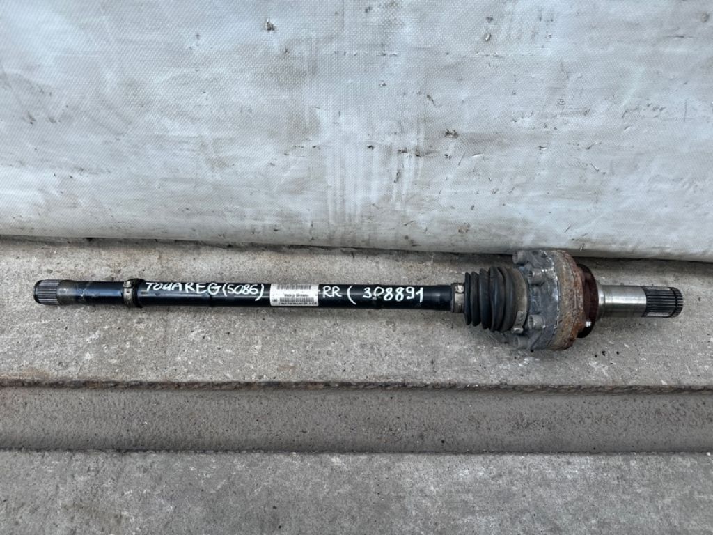 7L0 501 201 B | Привід задній VOLKSWAGEN TOUAREG 02-10