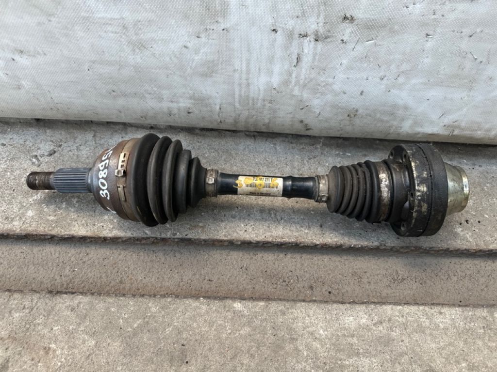 7L0 407 271 F | Привод передний VOLKSWAGEN TOUAREG 02-10