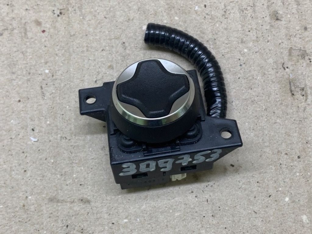 81252-TYR-A01ZA | Кнопка регулювання сидіння прав. ACURA MDX (YD3) 13-21