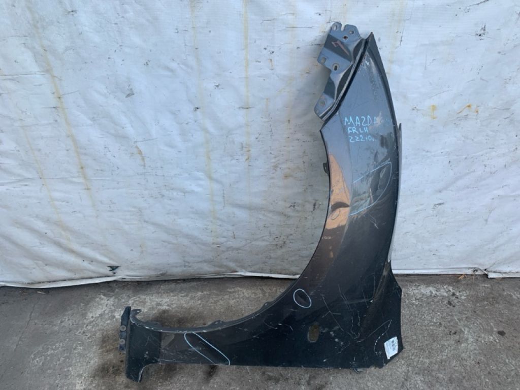 BBP8-52-211B | Крило переднє лів. MAZDA 3 BL 09-13