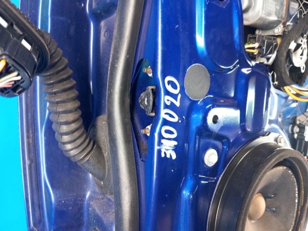 DS7Z-5423552-B | Ограничитель двери передн. прав. FORD FUSION 14-