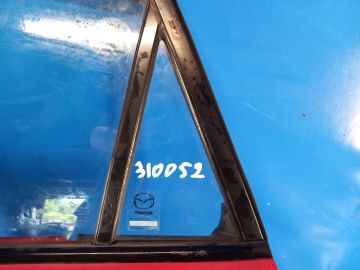 Скло дверей глухе задн. лів. MAZDA 3 BL 09-13