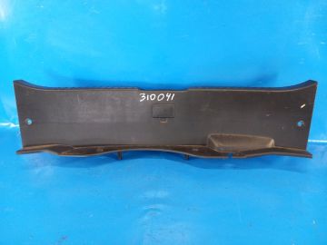 Накладка на порог багажника MAZDA 3 BL 09-13
