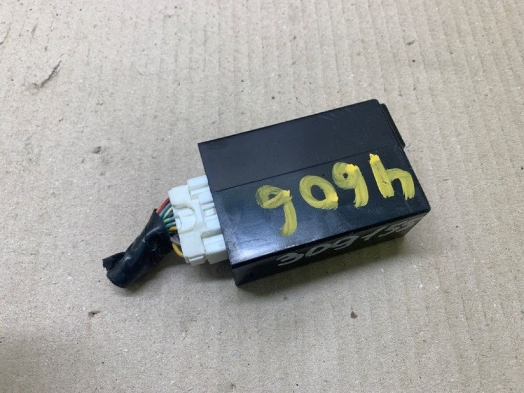 BBM2-67-890A | Блок керування освітленням MAZDA 3 BL 09-13 - Фото 2
