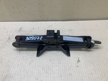 Домкрат MAZDA 3 BL 09-13