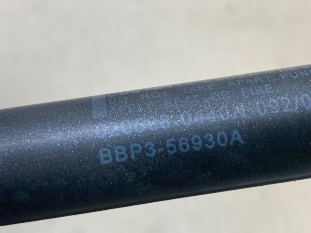 BBP3-56-930A | Амортизатор крышки багажника MAZDA 3 BL 09-13 - Фото 2
