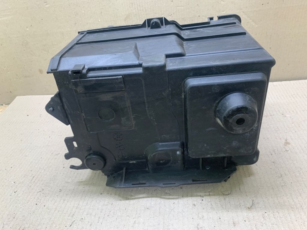 BBM2-56-980C | Короб акумулятора MAZDA 3 BL 09-13 - Фото 3