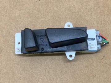 Кнопка регулировки сиденья прав. MAZDA 6 GH 07-12