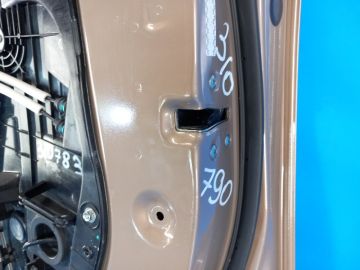 Замок двері передн. прав. KIA SOUL PS 13-19