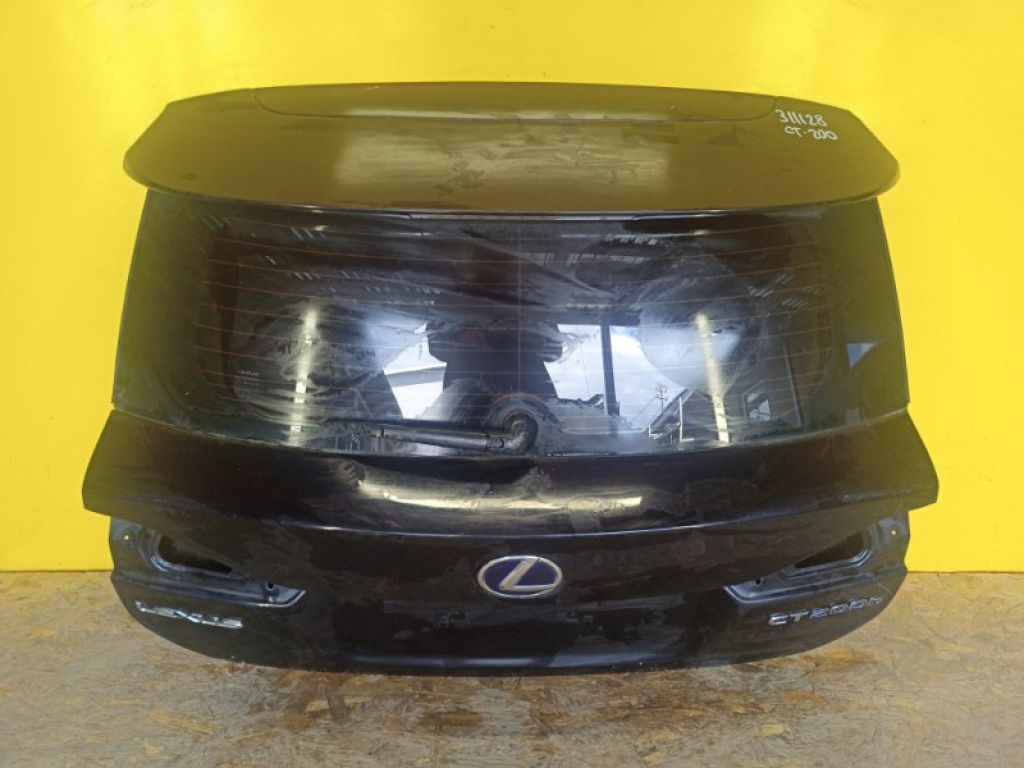 67005-76050 | Кришка багажника LEXUS CT200 11-17