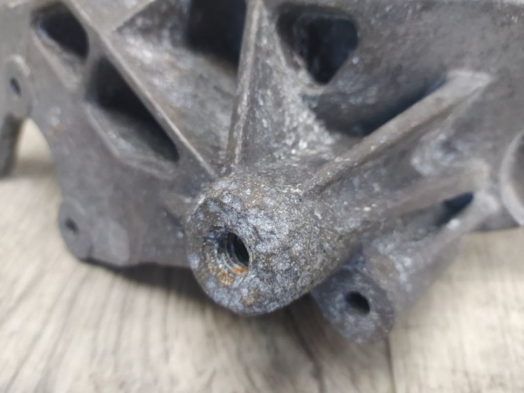 4450A033 | Кронштейн насоса гідропідсилювача керма MITSUBISHI LANCER X 10 07-15 - Фото 6