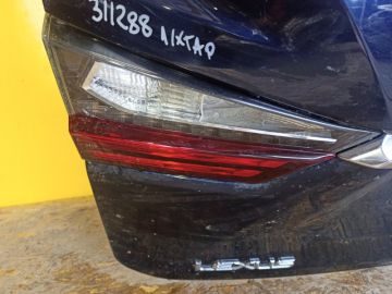 Фонарь внутренний лев. LEXUS RX350/450 15-22
