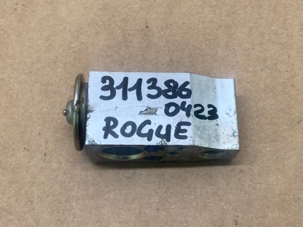 92200-1HP0C | Клапан кондиціонера NISSAN X-TRAIL/ROGUE T32 13-20