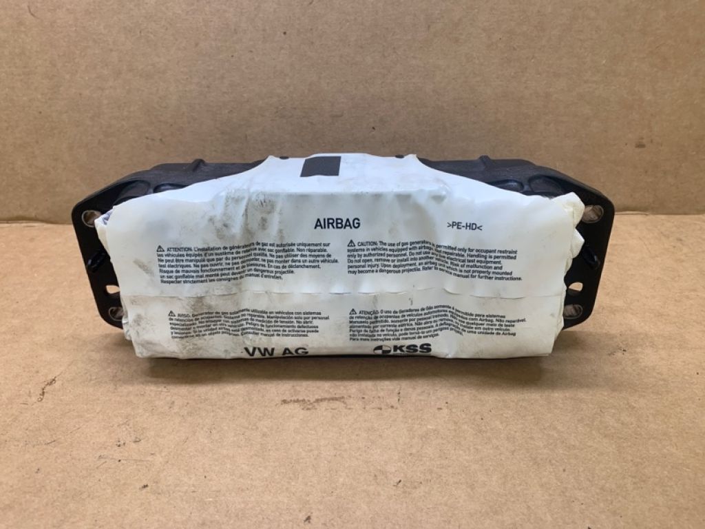 17A 880 204 G | Подушка безопасности пассажира VOLKSWAGEN JETTA USA 18-