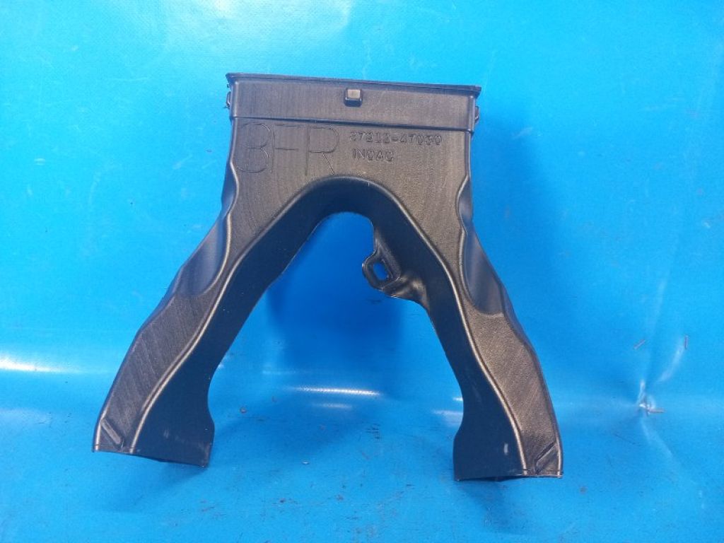 8721247030 | Воздуховод салона TOYOTA PRIUS PLUS 11-14 - Фото 3