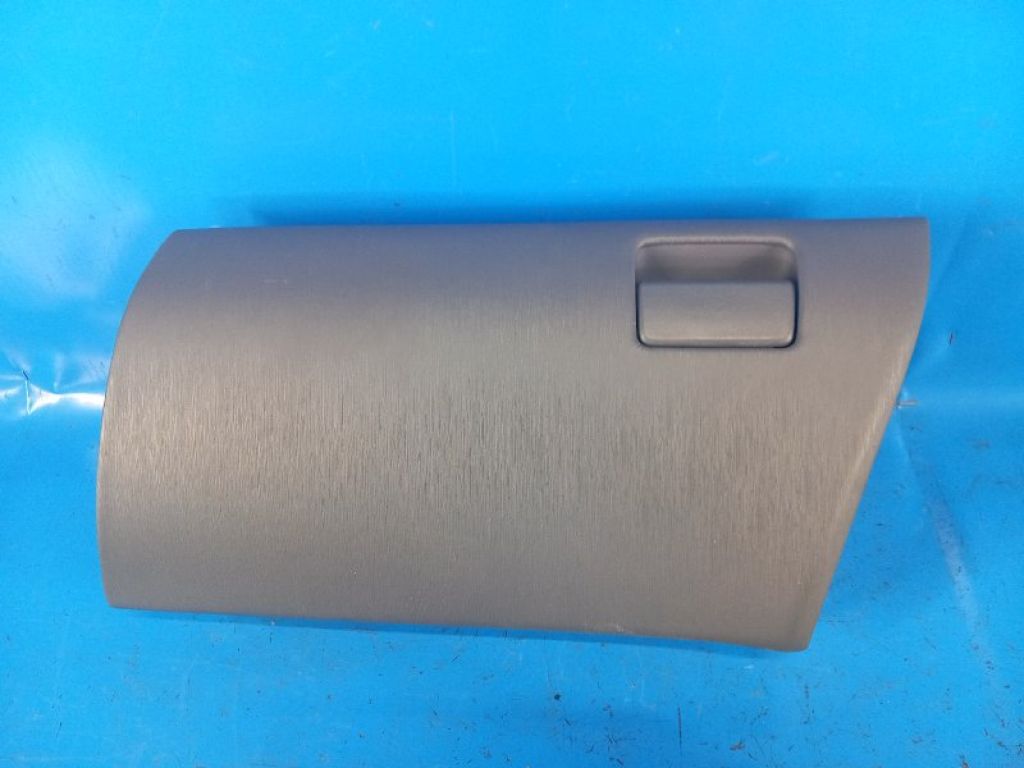 5544047020B1 | Бардачок TOYOTA PRIUS PLUS 11-14