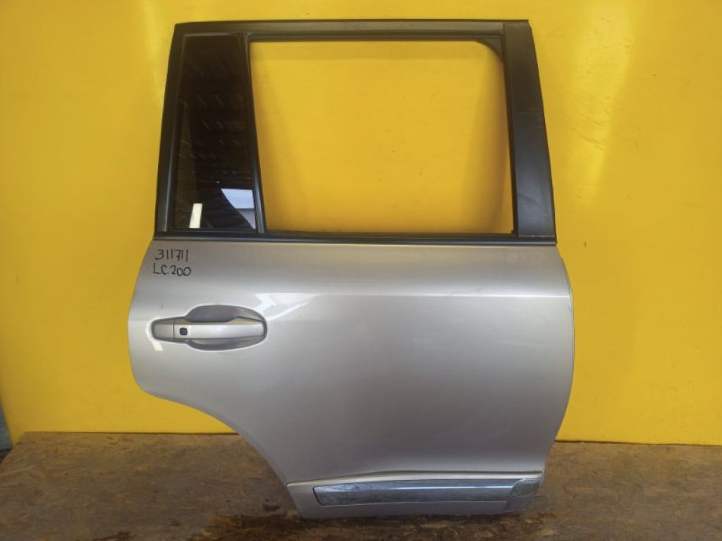 6700360410 | Двері задн. прав. TOYOTA LAND CRUISER 200 08-21