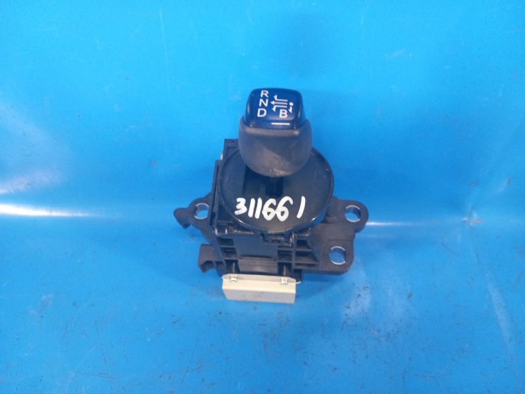 3355047090 | Кулиса АКПП TOYOTA PRIUS 16-