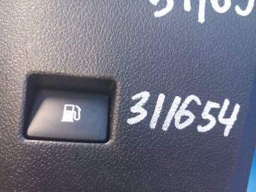 Кнопка открывания бензобака TOYOTA PRIUS 16-