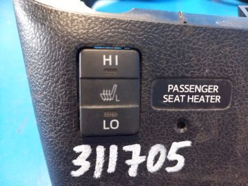 Кнопка лев. TOYOTA PRIUS 16-
