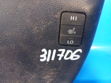 Кнопка прав. TOYOTA PRIUS 16-