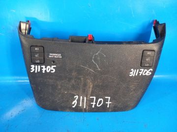 Накладка в салоне TOYOTA PRIUS 16-