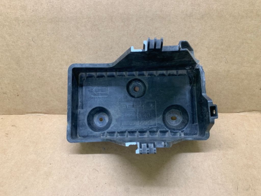 N243-56-041A | Полка аккумулятора MAZDA MX-5 15-