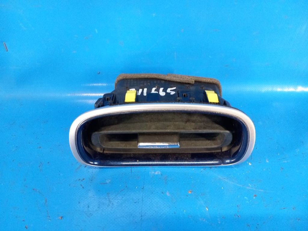 5565047190 | Дефлектор повітряний лів. TOYOTA PRIUS 16-