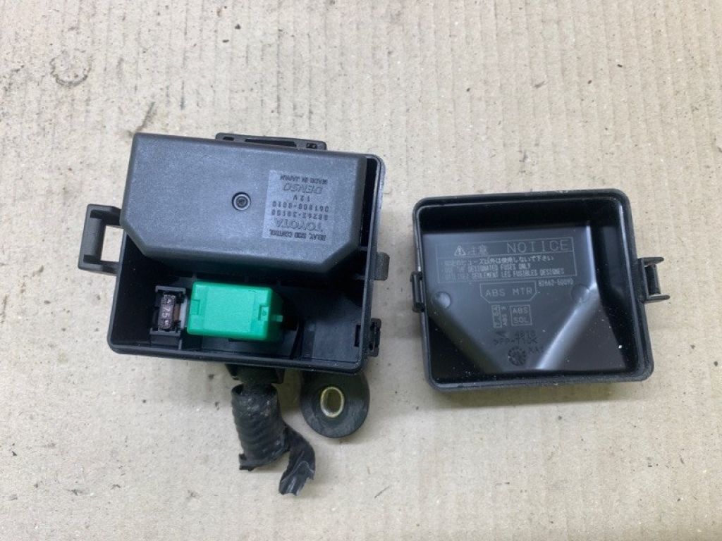 82743-50010 | реле LEXUS LS430 00-06