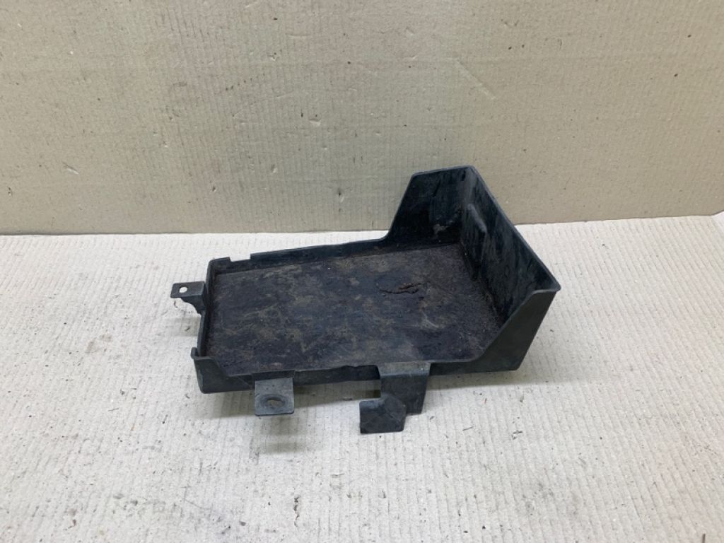 8201A066 | Полиця акумулятора MITSUBISHI OUTLANDER XL 05-13