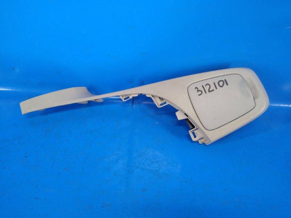 5562547050 | Бардачок между сиденьями TOYOTA PRIUS - 30 09-17