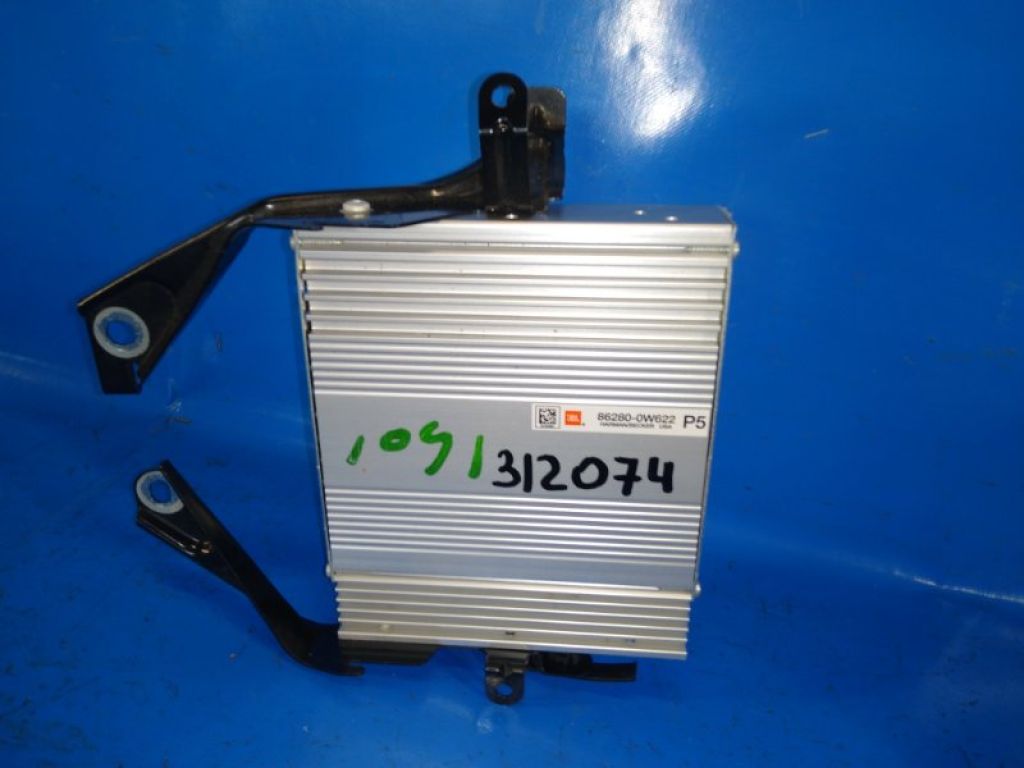 862800W622 | Підсилювач звуку TOYOTA PRIUS - 30 09-17