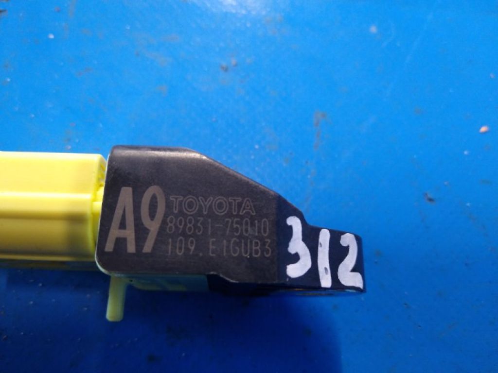 8983175010 | Датчик удару TOYOTA PRIUS - 30 09-17 - Фото 3