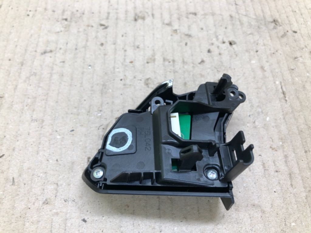 KD1K-66-4M0 | Кнопки руля прав. MAZDA CX-5 (KF) 16-21 - Фото 2