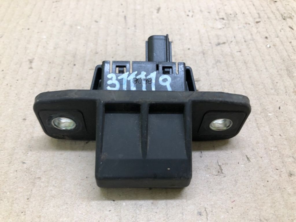 KB7W-62-4B0 | Кнопка открывания багажника наружная MAZDA CX-5 (KF) 16-21