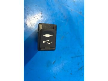 USB адаптер TOYOTA PRIUS 16-