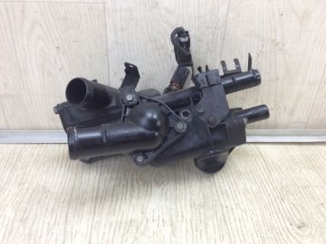 Корпус термостату KIA FORTE/CERATO TD 08-13