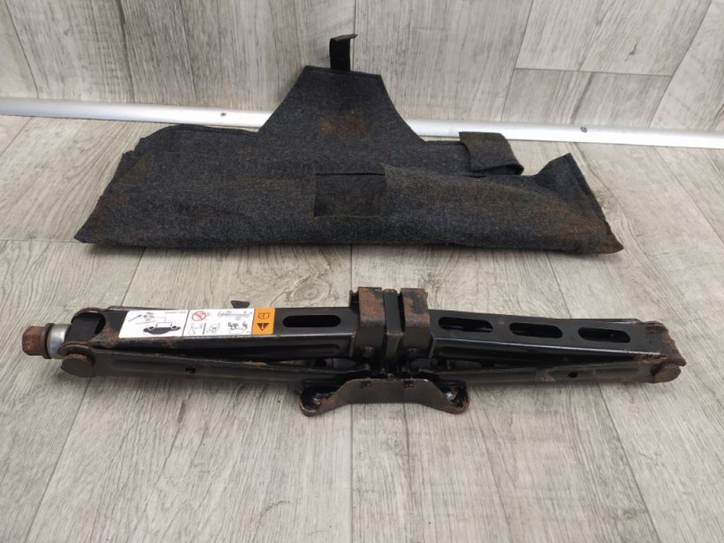CT4Z-17080-A | Домкрат FORD EDGE 06-14
