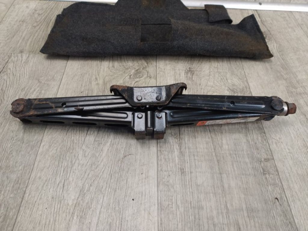 CT4Z-17080-A | Домкрат FORD EDGE 06-14 - Фото 4