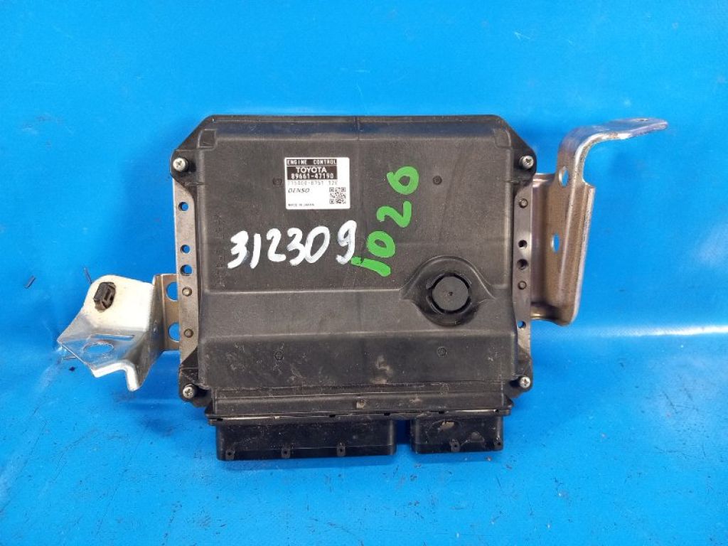 8966147190 | Блок управления двигателем TOYOTA PRIUS - 30 09-17