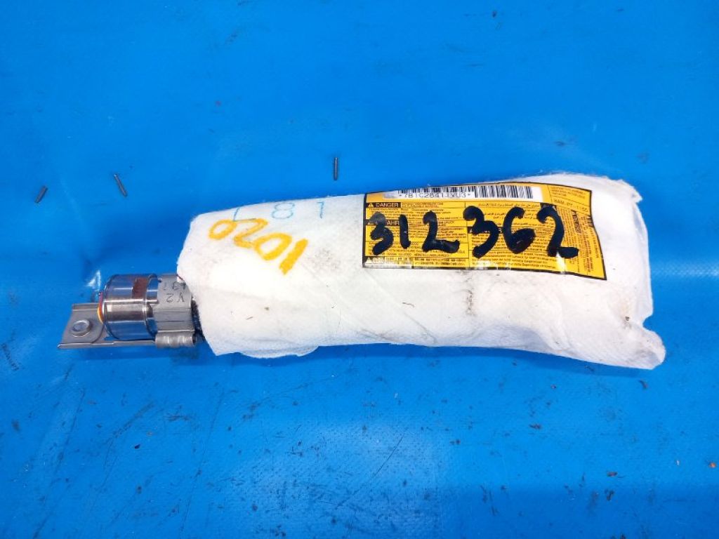 7392047040 | Подушка безпеки в сидінні передн. лів. TOYOTA PRIUS - 30 09-17