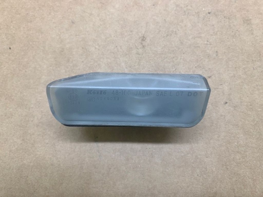 81204-48010 | Подсветка номера лев. LEXUS RX350/450 09-15