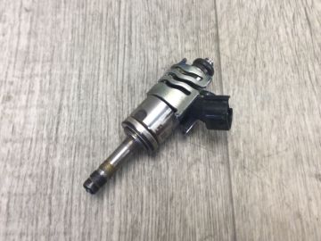 Форсунка паливна TOYOTA CAMRY 70 17-