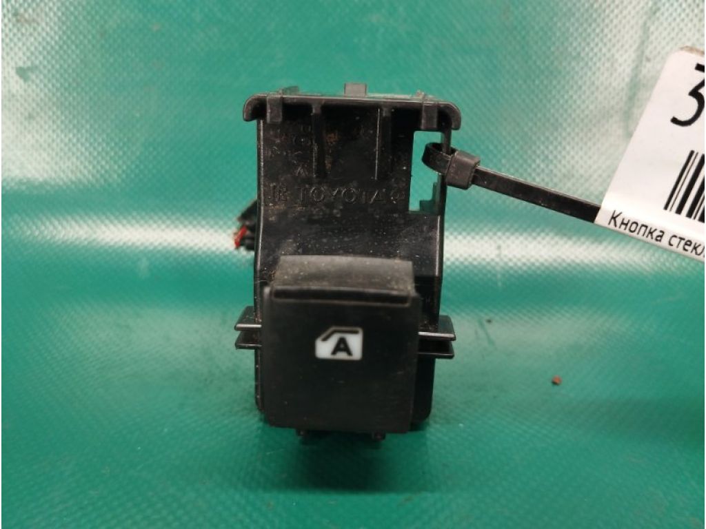 84810-0T010 | Кнопка стеклоподъемника задн. прав. TOYOTA SIENNA 11-16
